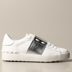 Valentino Garavani Open low-top leather sneakers
